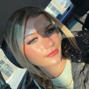 Meet your Posher, Madi